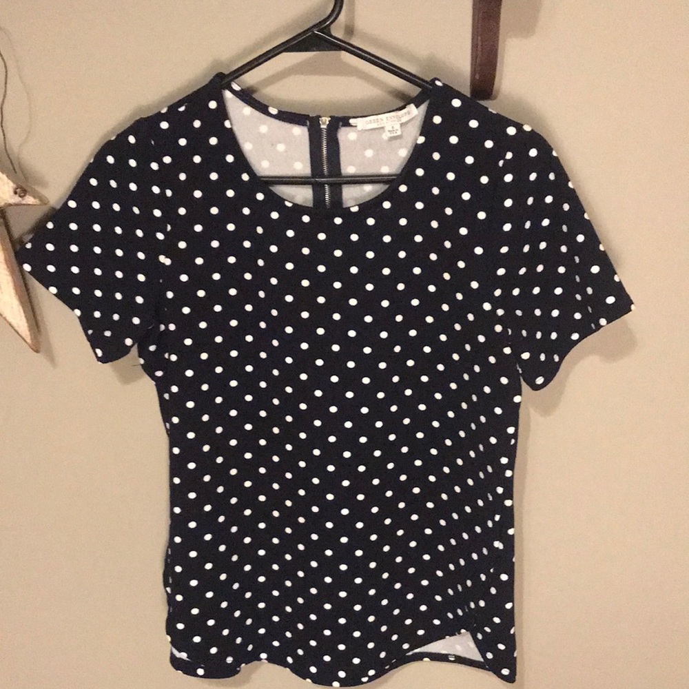 (LAST CHANCE. Donating 4/20) Navy and white polka dot top